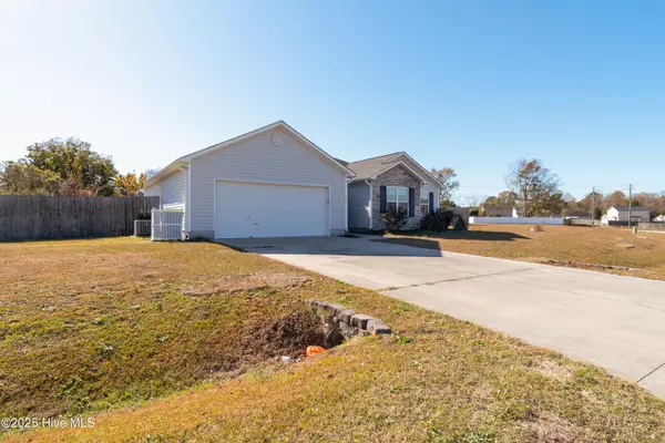 Richlands, NC 28574,100 Harmony WAY