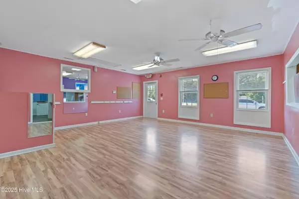 Supply, NC 28462,948 Sabbath Home RD SW