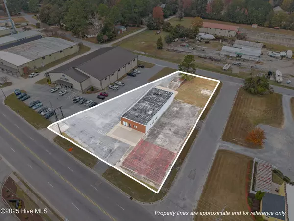 852 W 5th ST, Washington, NC 27889