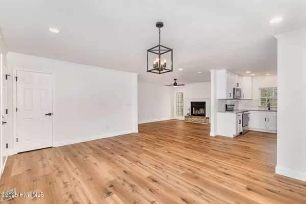 Goldsboro, NC 27534,200 S Douglas ST