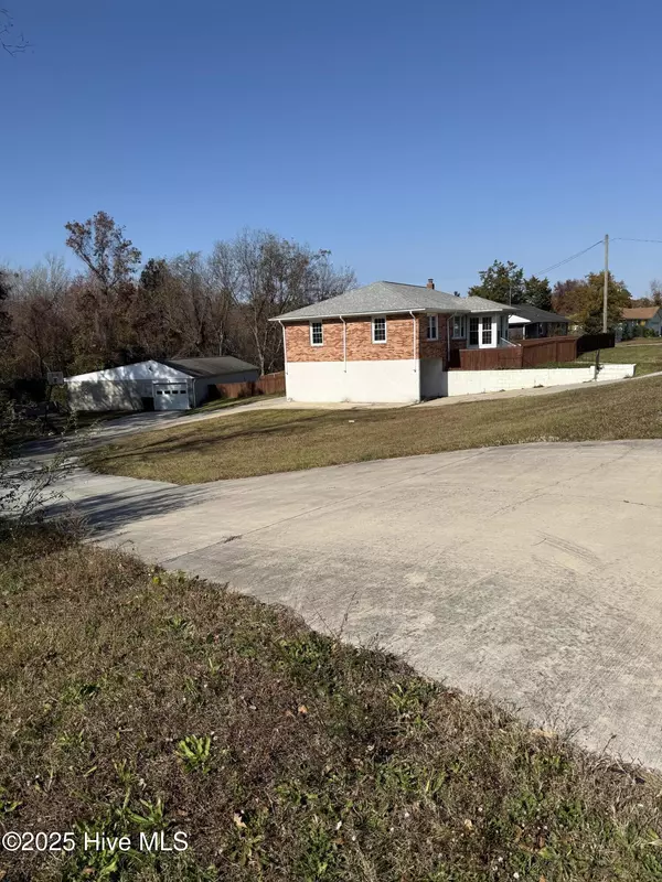 Jacksonville, NC 28546,1764 Piney Green RD