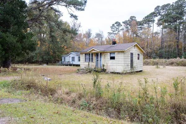 Engelhard, NC 27824,499 Green Hill RD