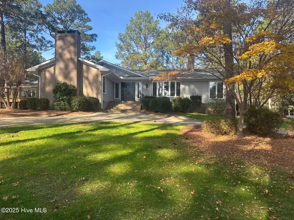 1 Country Club BLVD, Whispering Pines, NC 28327