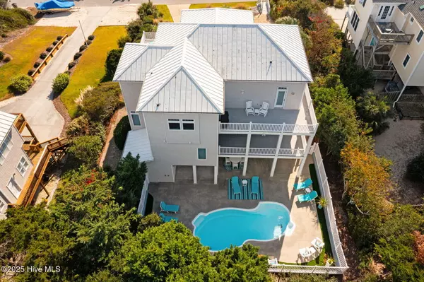 Emerald Isle, NC 28594,6414 Ocean DR