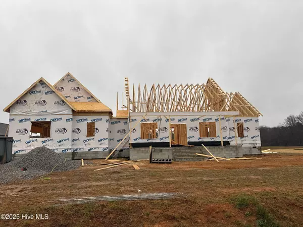 124 Prency LN, Middlesex, NC 27557