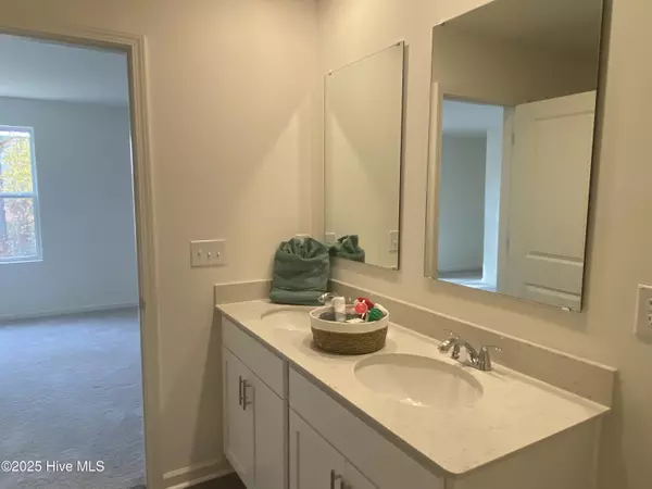 Greenville, NC 27834,2408 Brookville DR #B