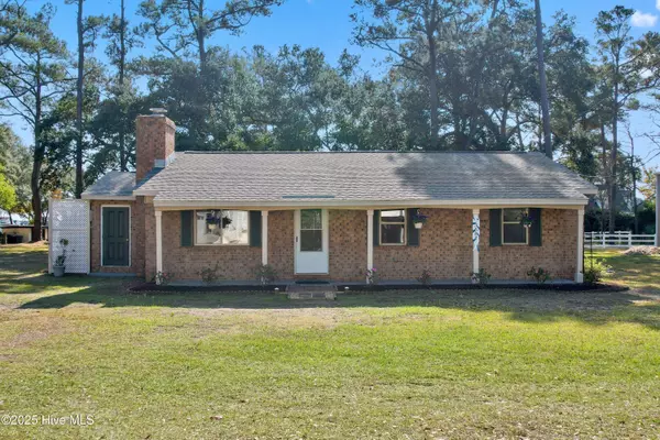 Supply, NC 28462,3587 Windy Point RD SW