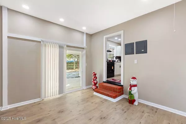 Wilmington, NC 28412,3202 College RD S