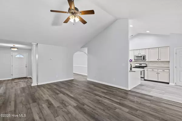 Jacksonville, NC 28540,104 Londonberry LN