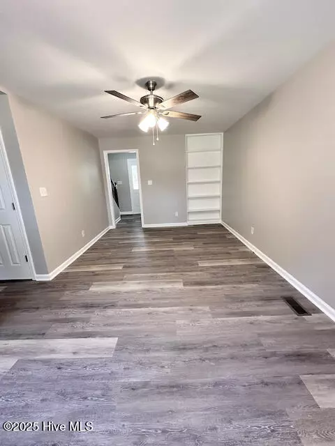 Jacksonville, NC 28546,422 Pine Valley RD