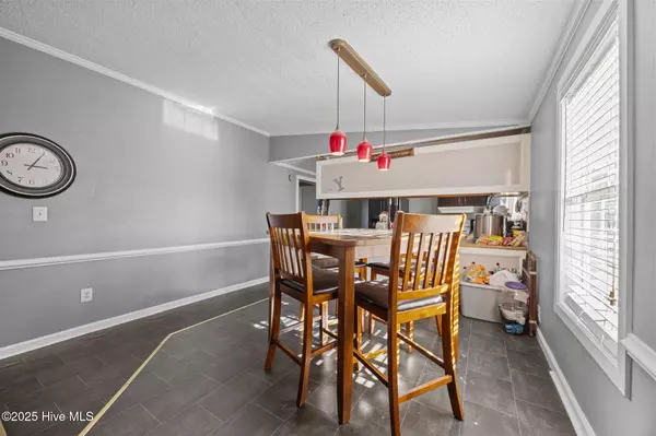 Robersonville, NC 27871,1095 James RD