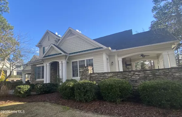 Pinehurst, NC 28374,300 Cochrane Castle CIR ## 3