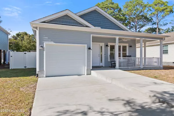 129 NW 8th ST, Oak Island, NC 28465