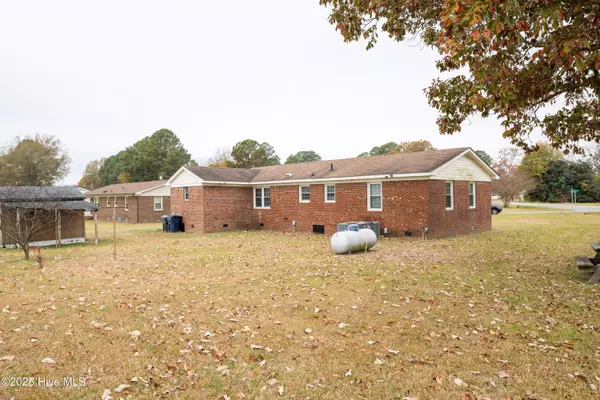 Fremont, NC 27830,800 S Vance ST