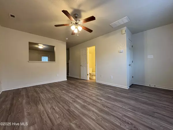 Jacksonville, NC 28546,60 Rainbow DR #7