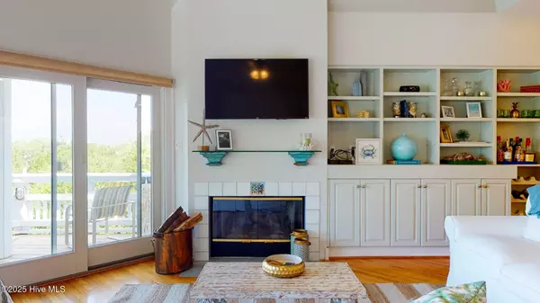 Bald Head Island, NC 28461,129 W Bald Head Wynd