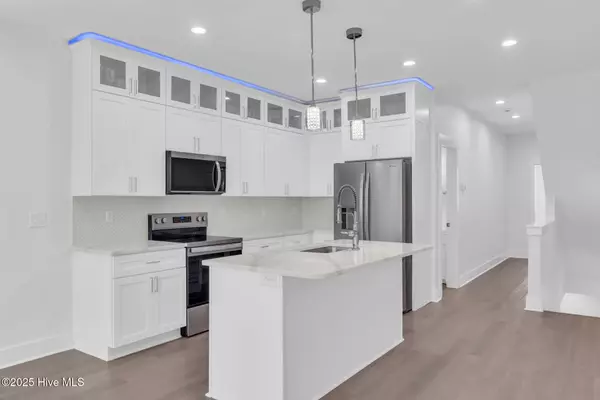 Carolina Beach, NC 28428,1406 Swordfish LN #1