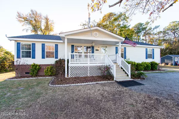 3013 Oaks RD, New Bern, NC 28560