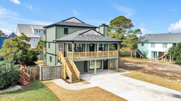 Carolina Beach, NC 28428,917 Riptide LN