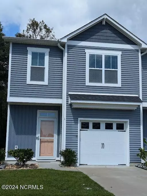 1 Acacia RD, Hampstead, NC 28443