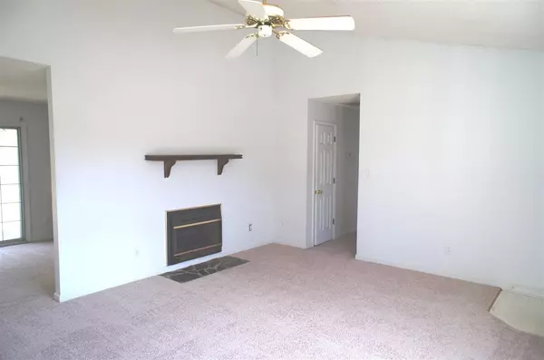 Jacksonville, NC 28546,108 Horse Shoe BND