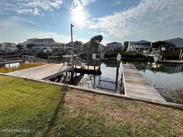 Ocean Isle Beach, NC 28469,13 Fairmont ST