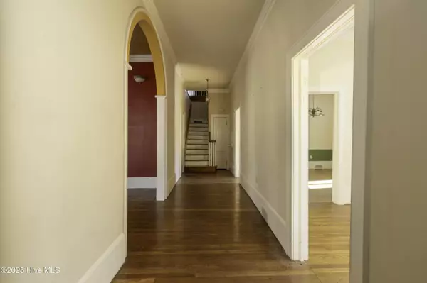 Windsor, NC 27983,103 E Pitt ST