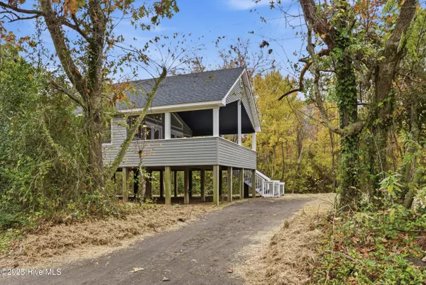 133 N River DR, Jarvisburg, NC 27947