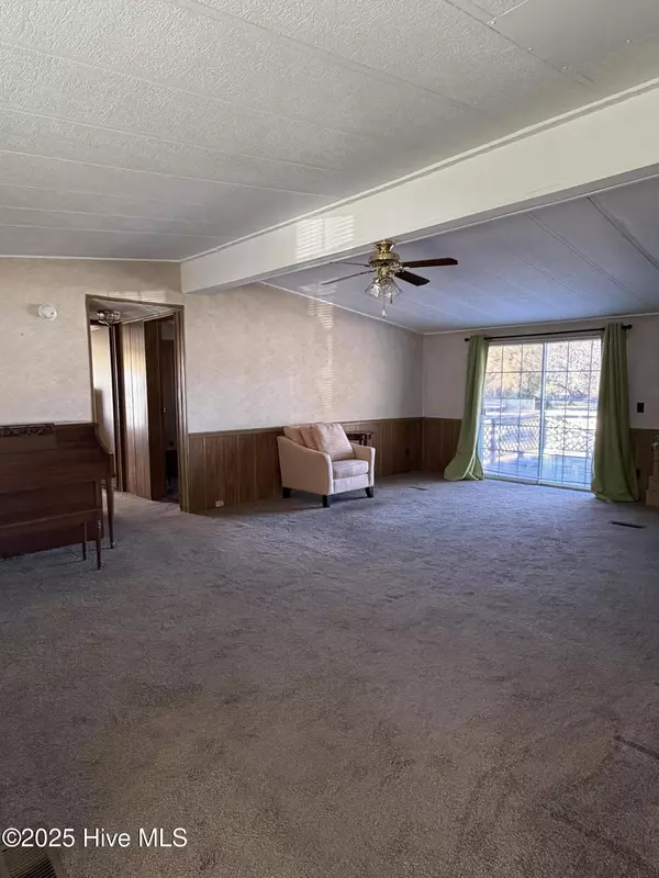 Black Creek, NC 27813,305 Central AVE