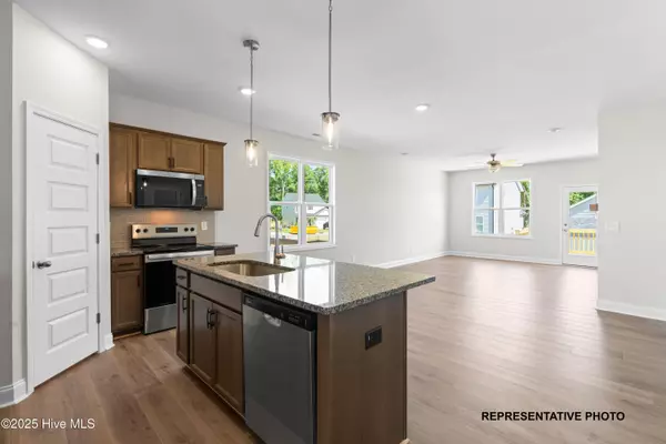 Selma, NC 27576,89 W Coulter CT