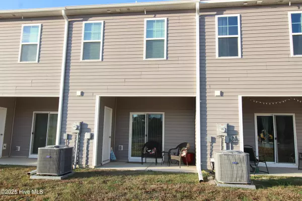 Hubert, NC 28539,624 Jacks Crossing DR