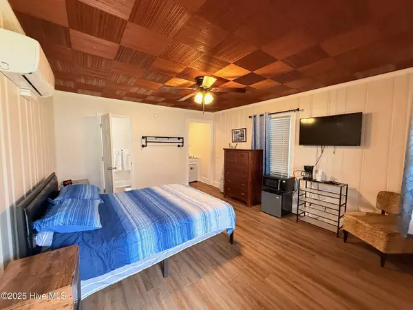 New Bern, NC 28560,1914 Trent BLVD #7