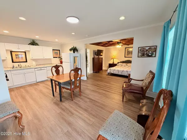 New Bern, NC 28560,1914 Trent BLVD #9