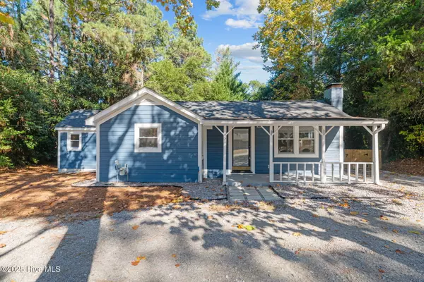 255 W Delaware AVE, Southern Pines, NC 28387