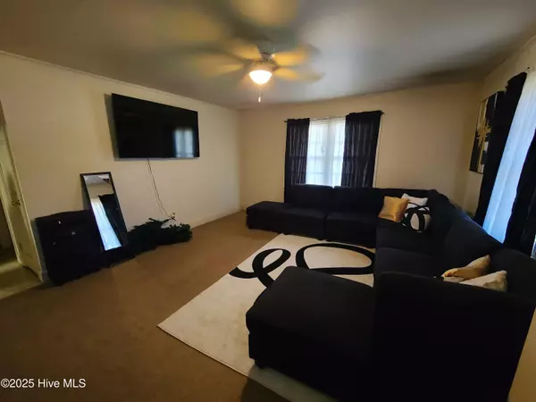 Kinston, NC 28501,1904 Northwood DR