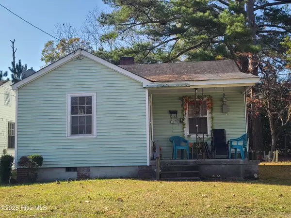 210 Clay ST, Kinston, NC 28501