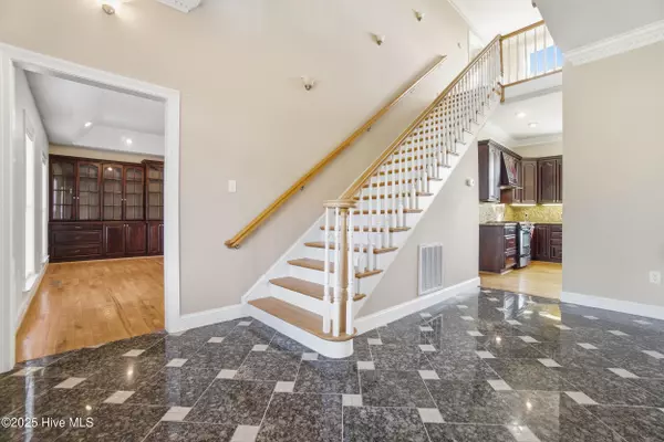 Elizabeth City, NC 27909,610 Small DR