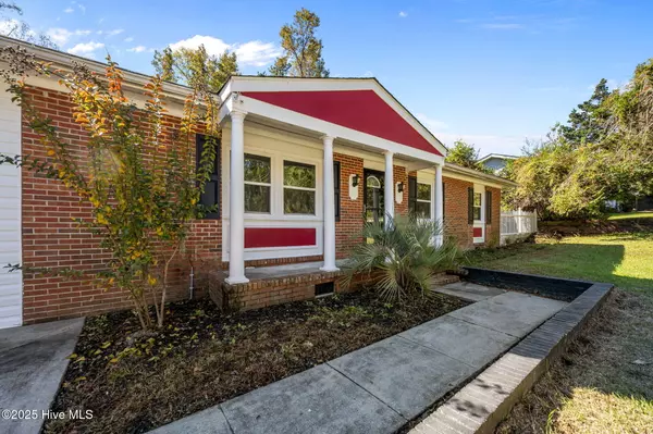 Jacksonville, NC 28546,304 Sheffield RD