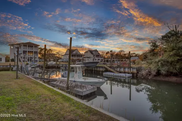 Hampstead, NC 28443,1017 Mallard Bay RD