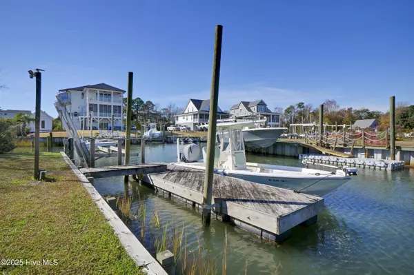 Hampstead, NC 28443,1017 Mallard Bay RD