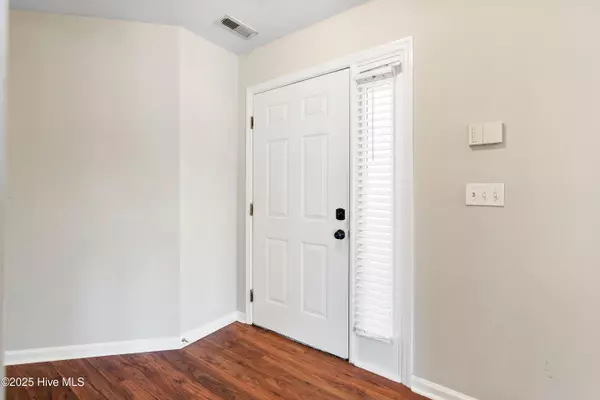 Wilmington, NC 28405,906 Litchfield WAY #L