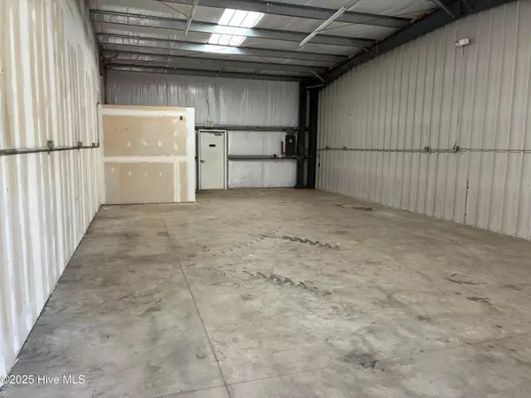 Edenton, NC 27932,124 Marine DR #207