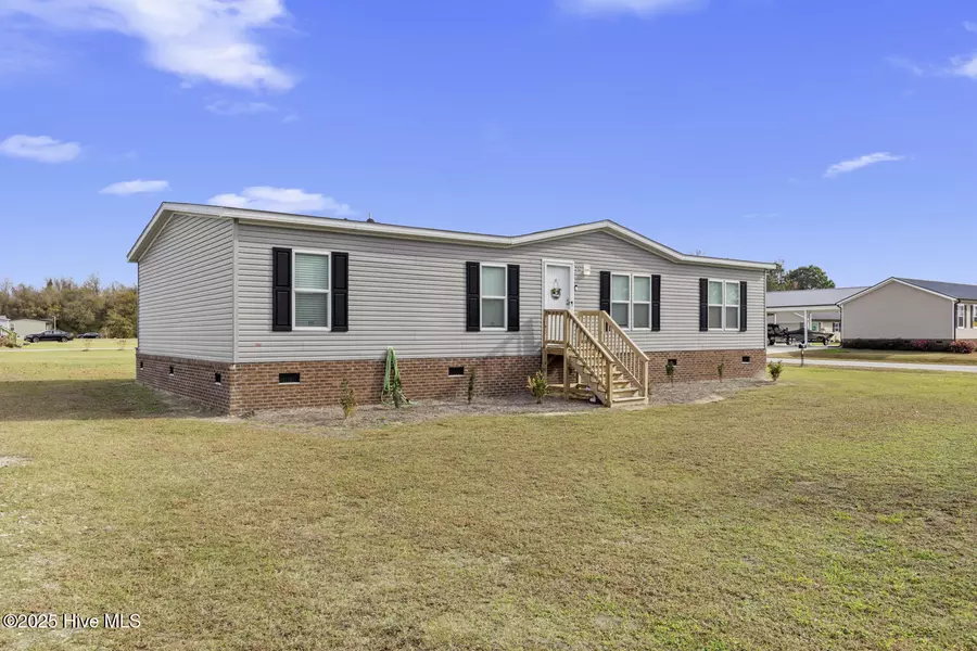 292 Sand Ridge RD, Beulaville, NC 28518