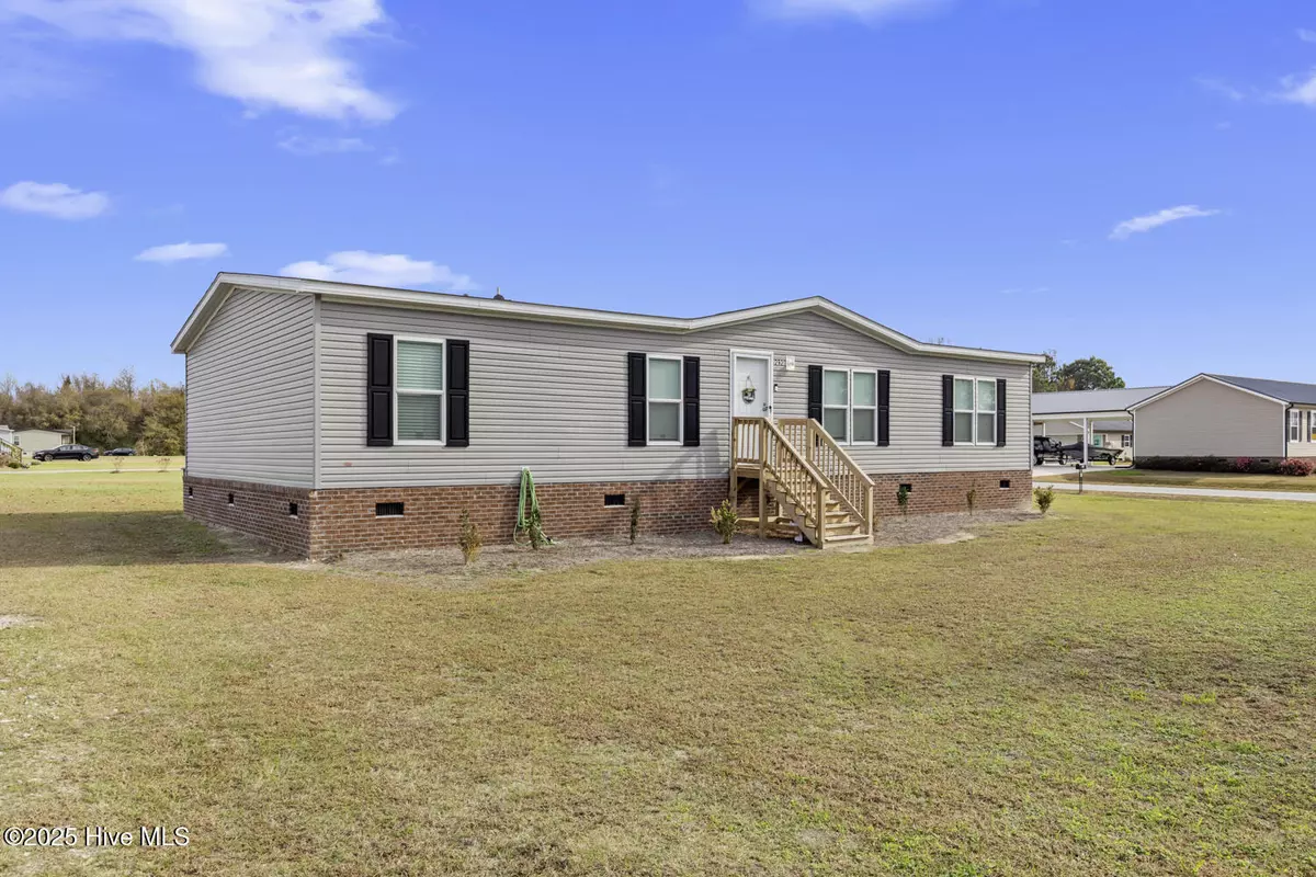 Beulaville, NC 28518,292 Sand Ridge RD