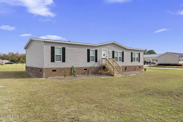 292 Sand Ridge RD, Beulaville, NC 28518