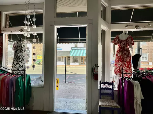 Windsor, NC 27983,121 S King ST