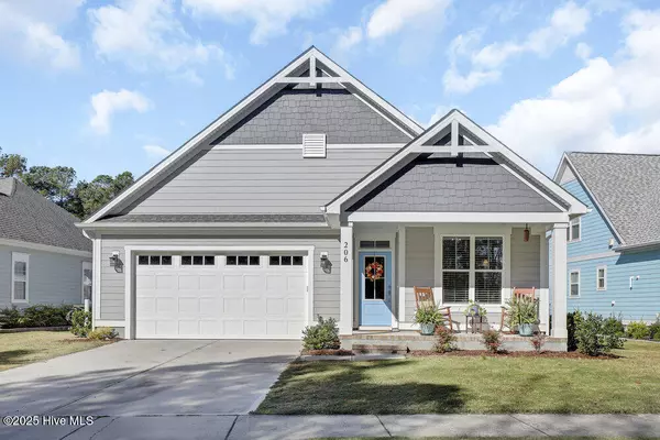 206 Twining Rose LN, Holly Ridge, NC 28445