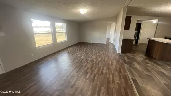 Beulaville, NC 28518,204 Mewborn DR