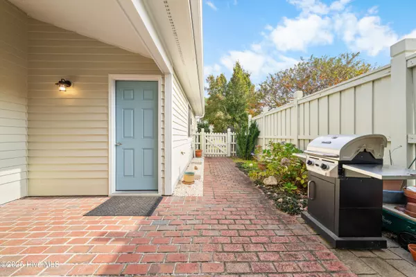 Wilmington, NC 28405,5923 Inland Greens DR