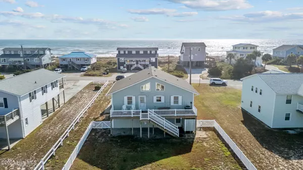 2106 Ocean DR, Emerald Isle, NC 28594